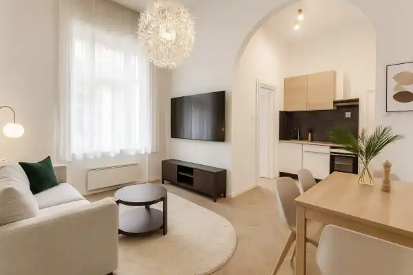 Eladó téglalakás, Budapest, VIII. kerület 2 szoba 57 m² 68.9 M Ft